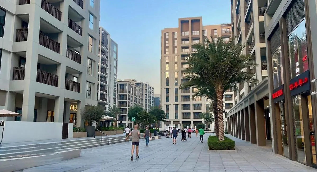 Beachfront Family Entire Unit In Dubai Ras Al-Khor