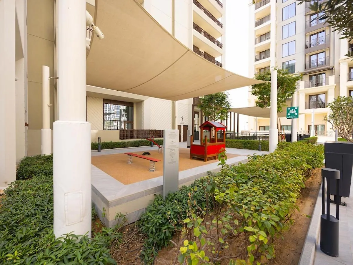 Beachfront Family Entire Unit In Dubai Ras Al-Khor Daire